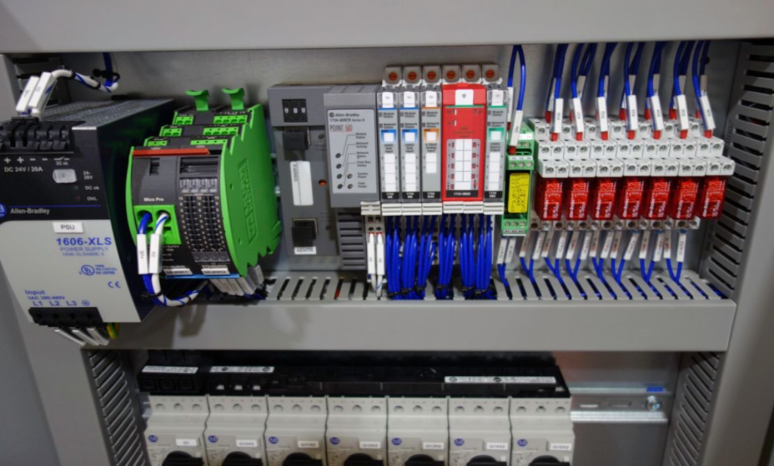 Allen-Bradley PLC Software on a Decoil Desk