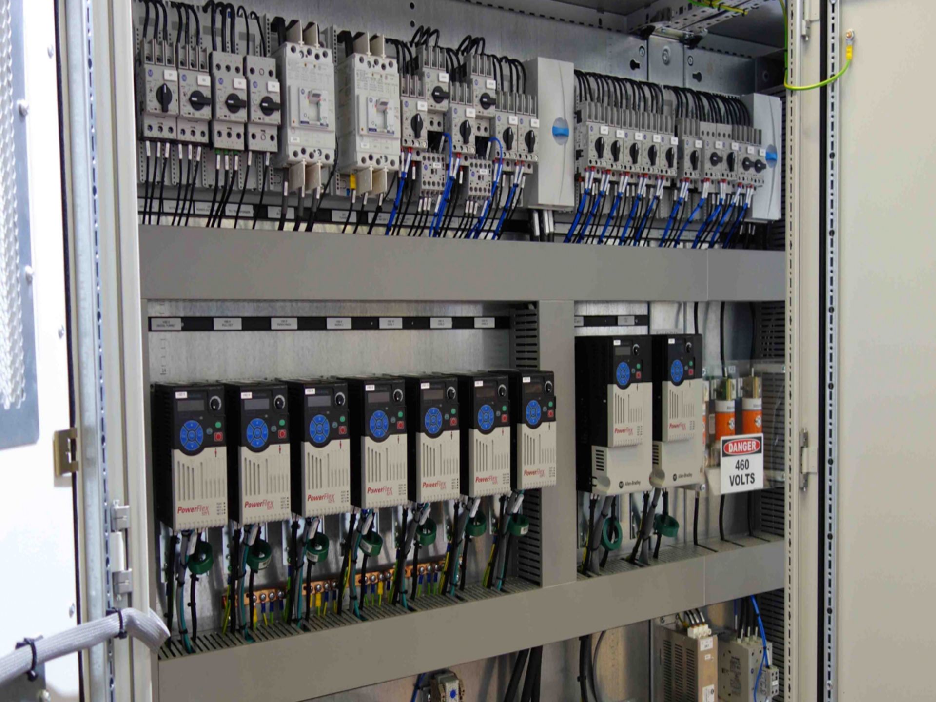 Axis Controls build control panels using UL508a components 
