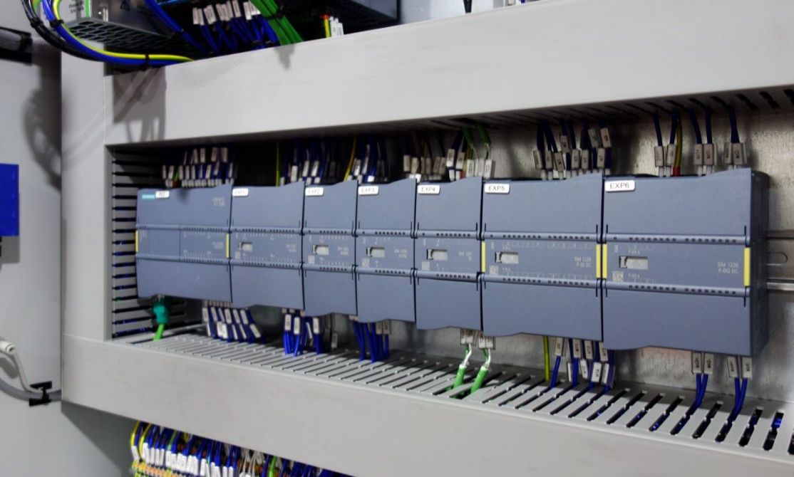 Siemens PLC system by Axis Controls 