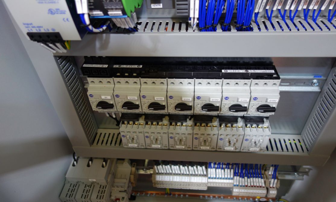 Allen-Bradley PLC Software on a Decoil Desk